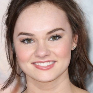 تصویر هنرمند Madeline Carroll