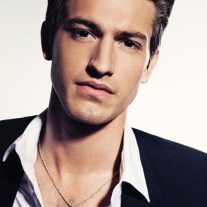 تصویر هنرمند Asher Book