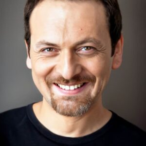 تصویر هنرمند Devrim Özder Akın