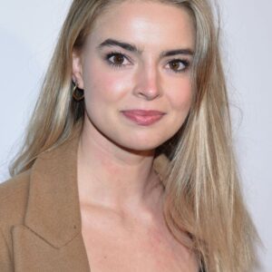 تصویر هنرمند Katherine Hughes