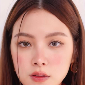 تصویر هنرمند Pimchanok Luevisadpaibul