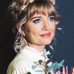 تصویر هنرمند Holly Ringland