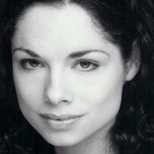 تصویر هنرمند Lucy Casson