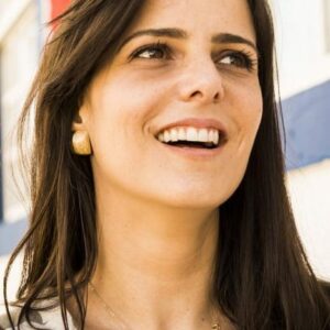 تصویر هنرمند Juliana Araripe