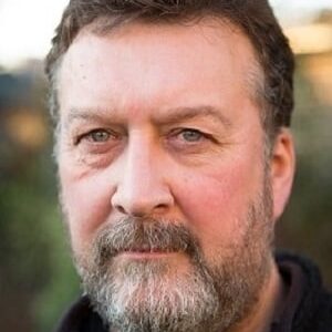 تصویر هنرمند Ian Burfield