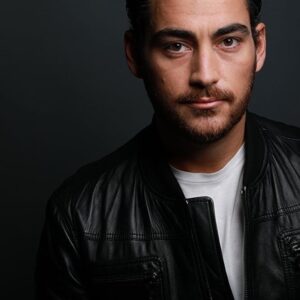 تصویر هنرمند Cem Tuncay