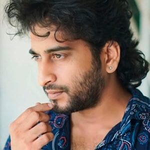 تصویر هنرمند Vishnu Reghu