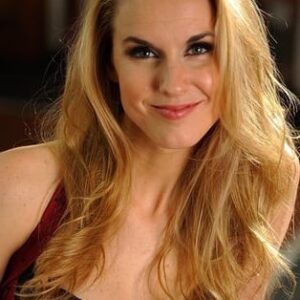 تصویر هنرمند Beth Mickle