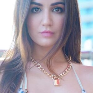 تصویر هنرمند Amy Aela