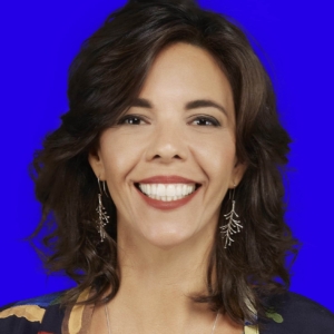 تصویر هنرمند Flávia Reis