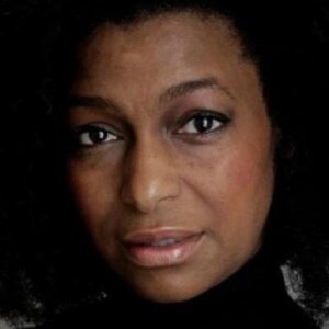 تصویر هنرمند Sandra James-Young