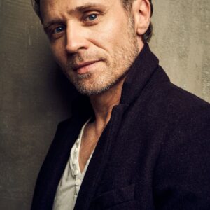 تصویر هنرمند Seamus Dever