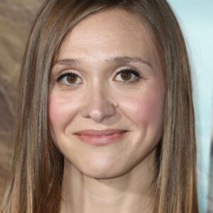 تصویر هنرمند Sarah Sokolovic