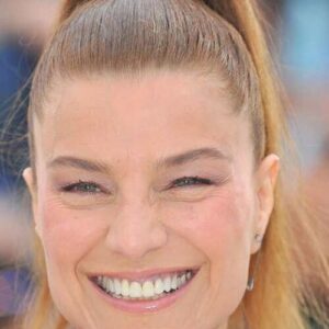 تصویر هنرمند Elli Medeiros