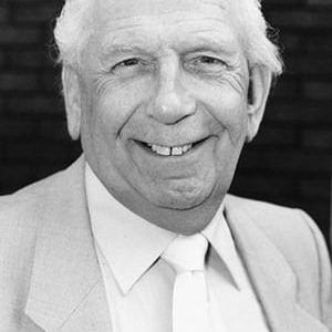 تصویر هنرمند Arthur English