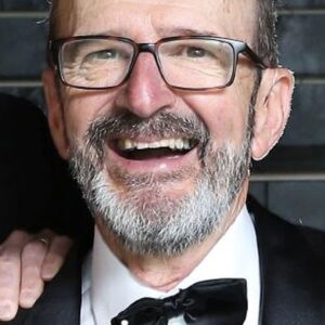 تصویر هنرمند Garry McDonald