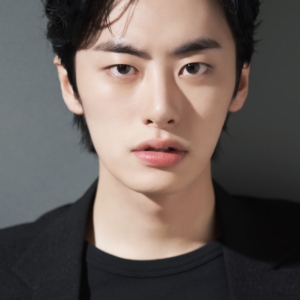 تصویر هنرمند Lee Won-jeong