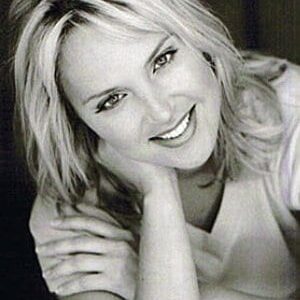 تصویر هنرمند Melissa Wyler