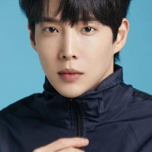 تصویر هنرمند Kim Dong-ho