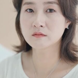 تصویر هنرمند Kim Seon-kyeong تصویر هنرمند Kim Seon-kyeong