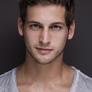 تصویر هنرمند Max Emerson