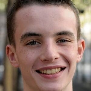 تصویر هنرمند Alex Etel