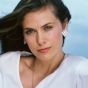 تصویر هنرمند Colleen Camp