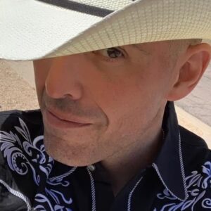 تصویر هنرمند Kevin Tavolaro