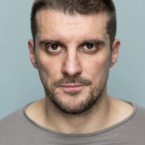 تصویر هنرمند Nikita Dyuvbanov