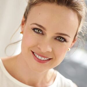 تصویر هنرمند Tami Stronach
