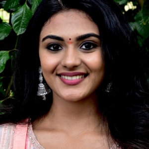 تصویر هنرمند Nayan Sarika