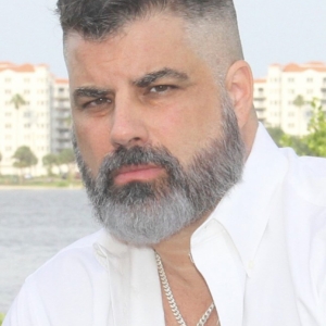 تصویر هنرمند Shawn Alexander Thompson