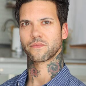 تصویر هنرمند Small Hands