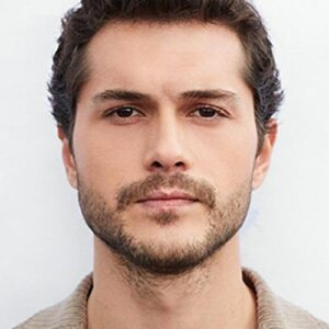 تصویر هنرمند Alperen Duymaz