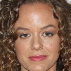 تصویر هنرمند Laura Chinn