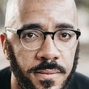 تصویر هنرمند Clint Smith