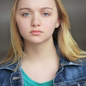 تصویر هنرمند Maddie Nichols