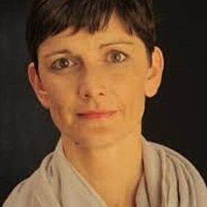 تصویر هنرمند Caroline Midgley