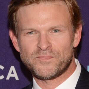 تصویر هنرمند Josh C. Waller