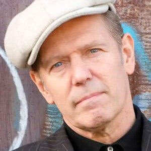 تصویر هنرمند Paul Simonon