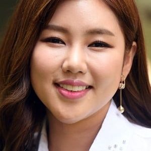 تصویر هنرمند Song Ga-in