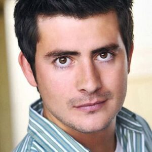 تصویر هنرمند T.J. Lowther