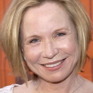 تصویر هنرمند Debra Jo Rupp