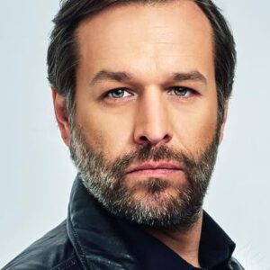 تصویر هنرمند Kamil Mikulčík