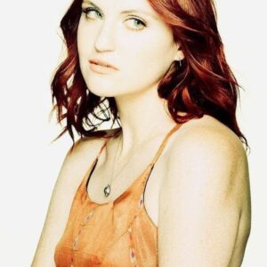 تصویر هنرمند Katie Gavin