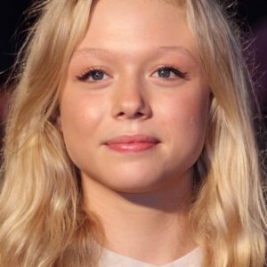 تصویر هنرمند Naomi Battrick