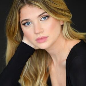 تصویر هنرمند Sarah Fischer