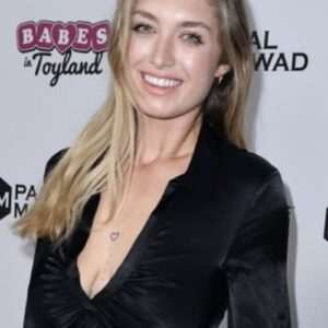 تصویر هنرمند Emily Rainey