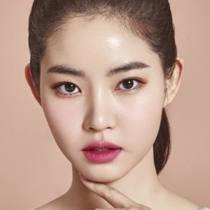 تصویر هنرمند Hwang Seung-eon