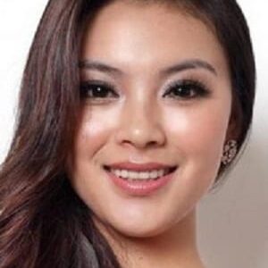 تصویر هنرمند Wenxia Yu